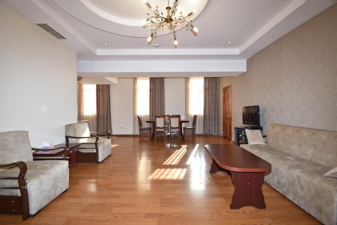 Abovyan Street 16, Apartment No 24 Erivan Dış mekan fotoğraf