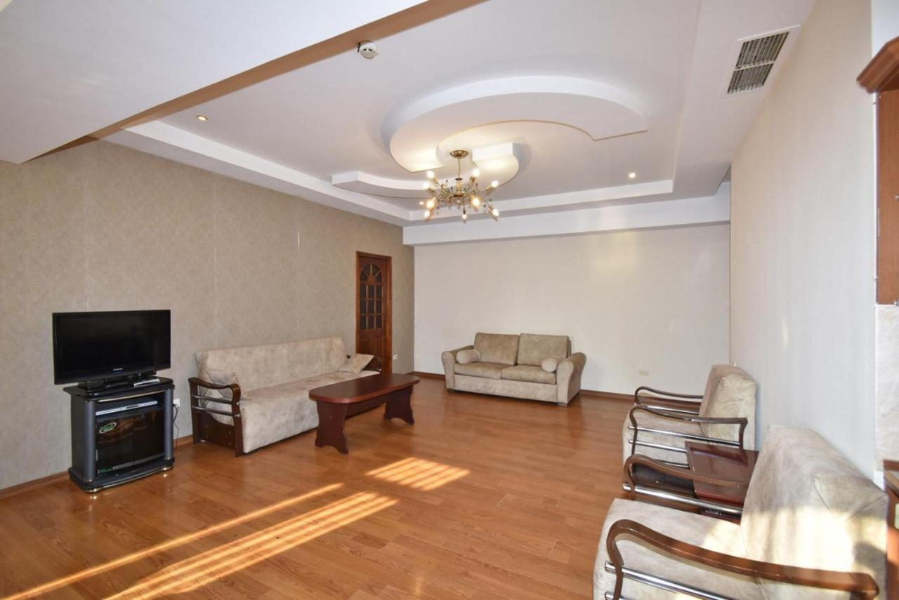 Abovyan Street 16, Apartment No 24 Erivan Dış mekan fotoğraf