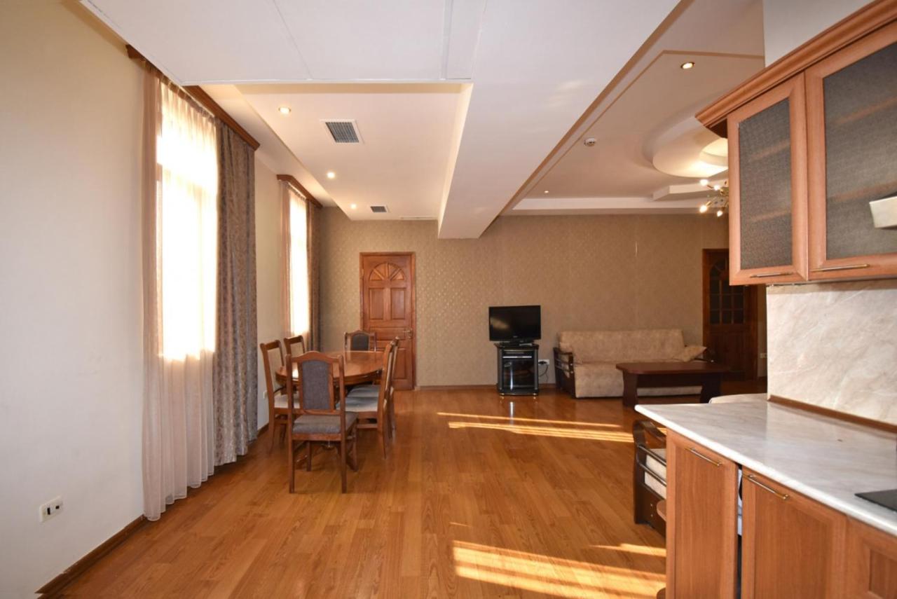 Abovyan Street 16, Apartment No 24 Erivan Dış mekan fotoğraf